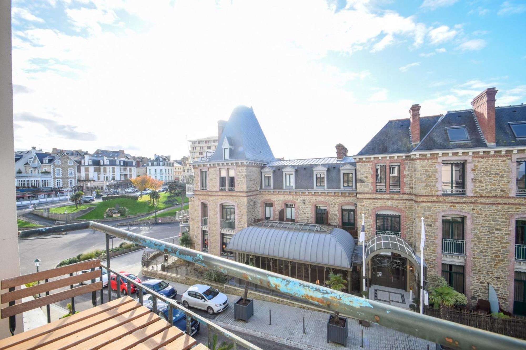 Appt 2 Pieces Confort 3 Pers Au Pied De La Plage Vacances Sans Voiture Динар Экстерьер фото